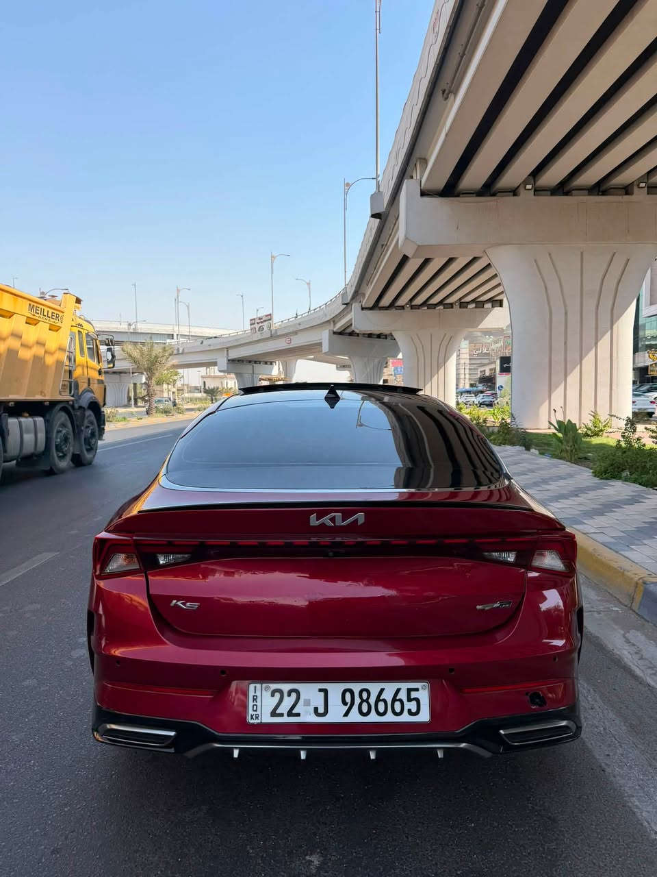 السلام عليكم  K5 Getty Line موديل 2022 رقم  اربيل الجديد ب اسمي شرط التحويل هزه جديده يعني  ميحتاج تهزها 
بيع او مراوس كورلا هايبرد 
بيها تبديل جاملغ و باب الخلفي عكس السايق  مبدل نفس اللون و بيها بارد بالجنطة
ماشية 75 mil
فول موصفات 
مكينة 1600تيربو المرغوب 
 بانوراما
بصمة
دركة (D) و ختم getty line
كشنات جلد و كهرباء 
تحكمات ستيرن 
تحديد مسار 
راذار امامي خلفي 
فول موصفات معروفة موصفاتها 
السعر 140 و بيها مجال بسيط 
مكاني بغداد الكرخ 
***********
