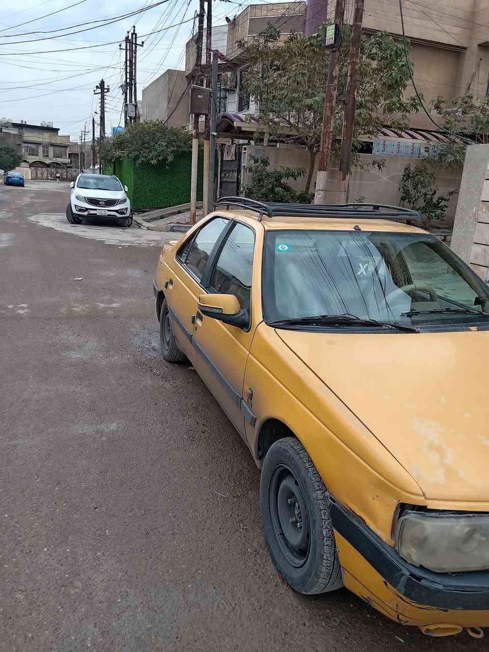 السلام عليكم سياره بيجو لميس مديل ١٦ رقم دولي كربلاء تحويل ثاني يوم سياره بلاديه بس المكينه بيهه خيط بخار اجازه تبريده شغال تايرات جدد العنوان بغداد رئاسة العبيدي سعر ٣٧ وبيهه مجال  رقم التلفون ***********
