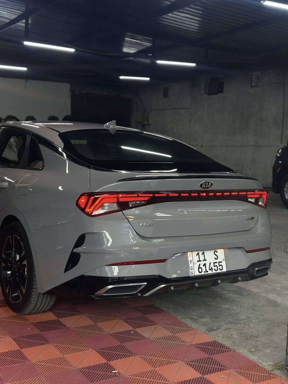 السلام عليكم 
K5 2021
الموصفات 
رادارات جانبيه وخلفيه وماميه 
بصمه 
تشغيل عن بعد 
فتح الصندوق عند الاقتراب 
ترحيب
دفع امامي 
محرك ١٦٠٠torbo
نضام اوتو هولد 
اربع انضمت قياده 
قياده ذاتيه 
مثبت سرعه 
مثبت مسار 
لايت زنون اربع عدسات 
السياره فول عده الاربع كامرات ولبنورامه 
ضربتها بابين مبدلات وربع الجاملغ الوره مضروب اكلير توحيد لون 
السعر ١٧٣
الرقم : ***********
