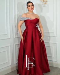 ملابس جديدة • يرجع بيد المندوب