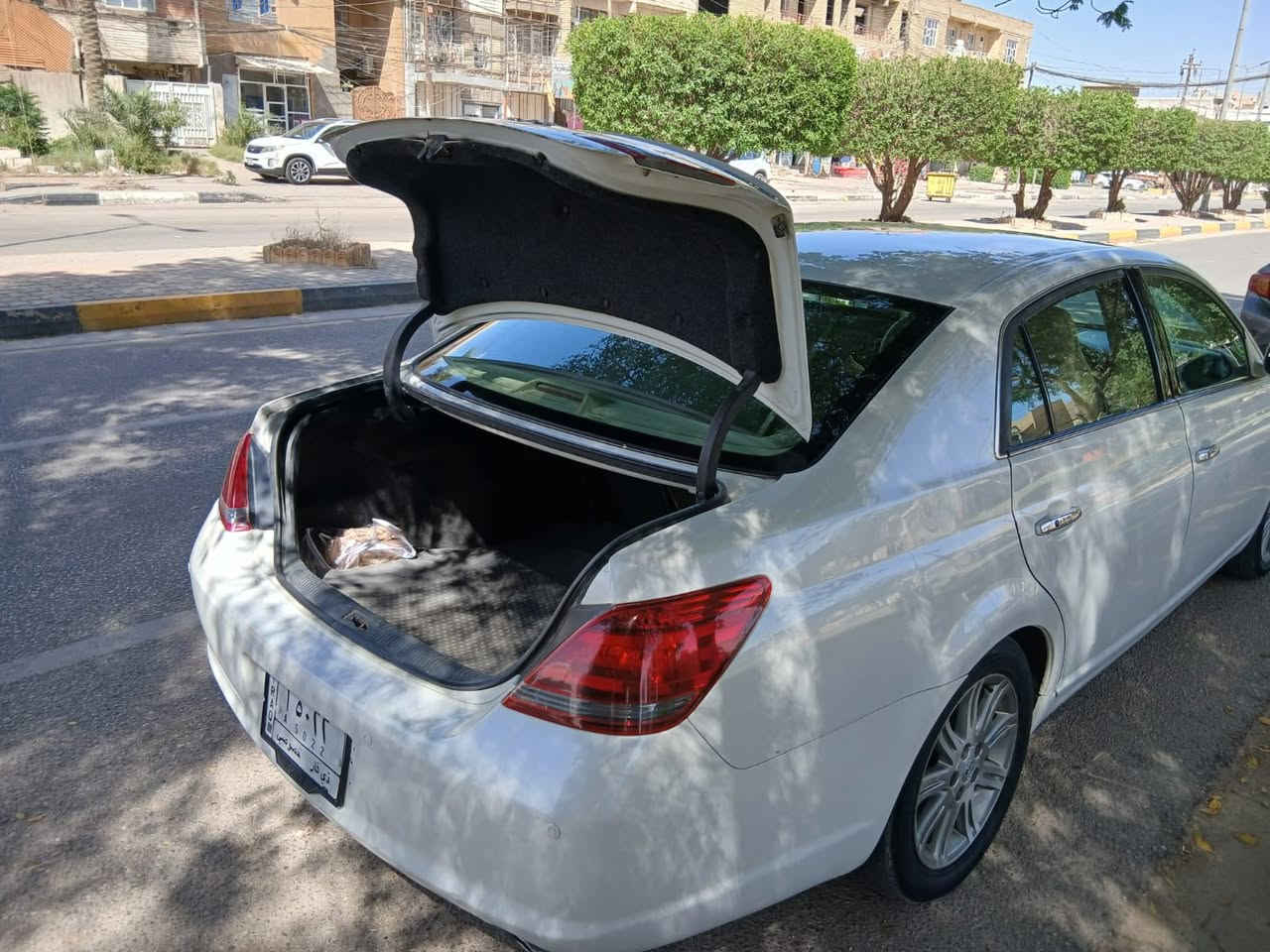 سلام. عليكم. للبيع. تيوته افلون. موديل 2008 وارد خليجي. فول موصفات. واحد على واحد كفاله. علمه. ماعدى. صبغ. ربع جاملغ امامي. موصفاته. فتحه كشنات فًول جلد. + كهرباء شاشه. ليزري برده. خلفيه كهرباء ثلاجه. سيدي جنجر و اوتو. سياره. جديده. وجاهزه. من كلشي.  محرك. سته. سلندر. 3000 سنويه. الغايه 2029 السعر. (115) استفسار اتصل. / ***********/ عنوان. سياره. كربلاء. المقدسه اخوان. بيع. فقط.
