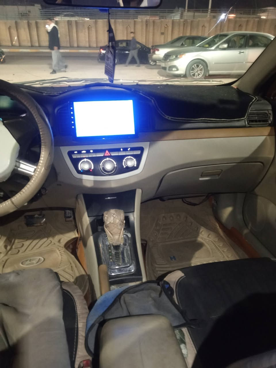 ليفان موديل 2011 محرك كير كورلة  خير من الله  حدادية  جديد   مكان الانبار  السعر 40 وبيهة مجال  ***********
