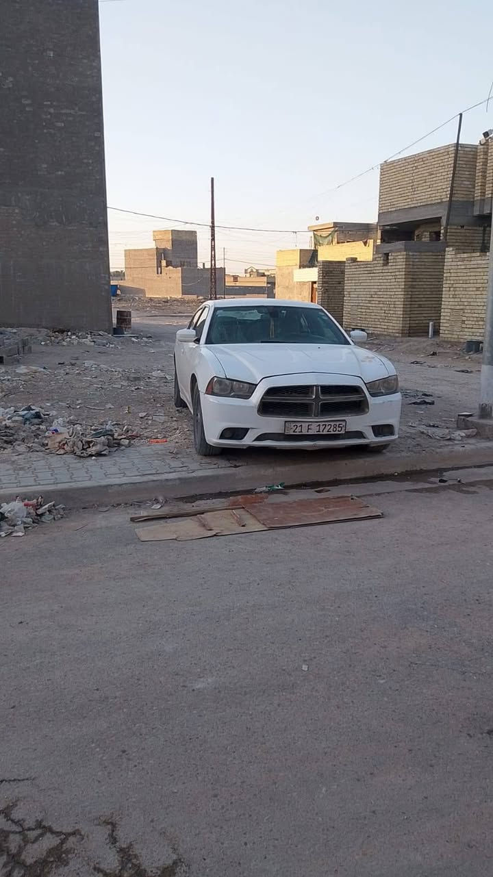 السلام عليكم جارجر 12 رقم شمالي تحويل وكاله حاضر 
بسمي السياره جاهزه كير مكينه حداديه تخم تاير. مكان بغداد الشعب سعر 120 وبيه مجال 
السياره صبغ عام بدون دواخل بدون عيب شرعي 
مكلف بنشر مكلف بنشر 
رقم صاحب السياره ***********
