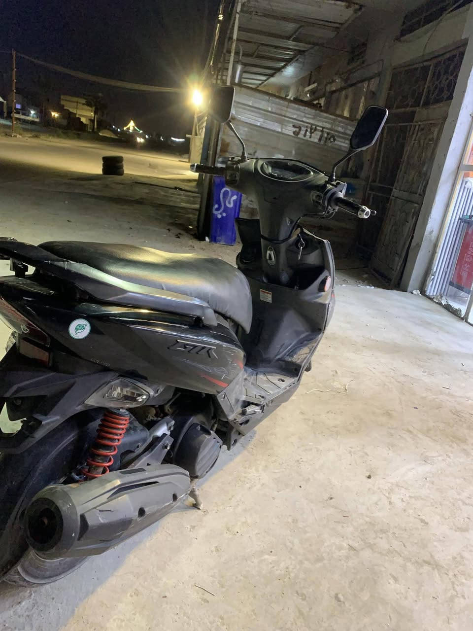 جي تي ار للبيع بيها بس بجم تعبان مكينه مكفوله دراجه مصارلها 4 اشهر من نزلتها من رمبه  ترايك وين ميعجبك السعر خاص  للتواصل واتساب ***********
