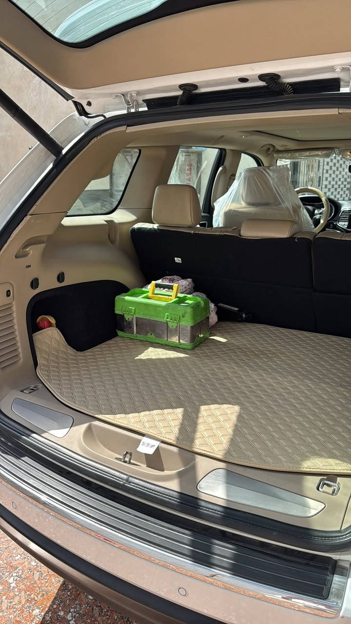 جيب شيروكي لمتدد خليجي رقم أربيل الرقم الدولي نهاية السنويه 30 وكاله عامه موديل 2019 مكفوله من الضربه والصبغ بيه بارد قليل للبيع أو المراوس السعر 260 وبيه مجال العنوان البصره طريق معمل الورق قرب سيطرة اللواء بالشمعه مقابيل رضا سنتر رقم التلفون *********** علما السياره كامل مواصفات ومواصفات اللمتدد معروفه للجناي
