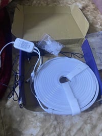 نيون • ٢-٣م