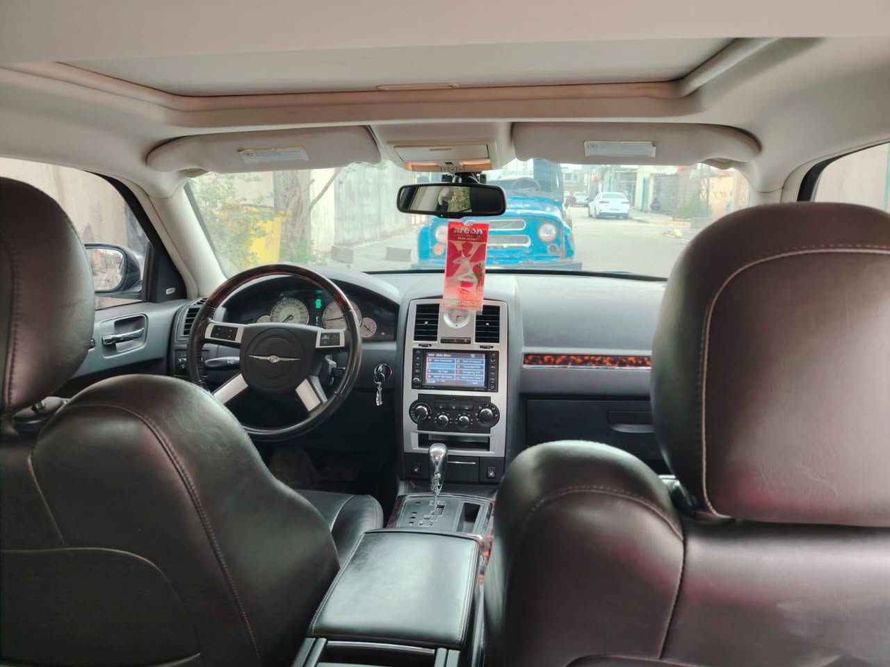 سلام وعليكم 
اوباما خليجي فول مواصفات مديل 2010اصل 
كفاله عامه ادوات 
ماشيه 130
مكان سياره البصره 
رقم /***********
