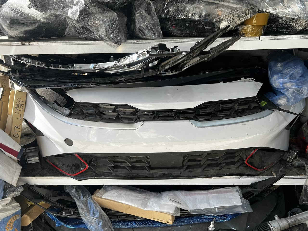 ياالله اللهم صلي ع محمد يتوفر جميع قطع غيار السيارت الكوري ***********
