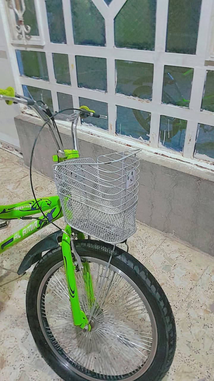 سلام عليكم باسكل للبيع مكاني نجف حي الميلاد 110 وبي مجال حق جيه فقط باسكل نضيف بريك بل بايدان ايضن بي رقم الهاتف ***********
