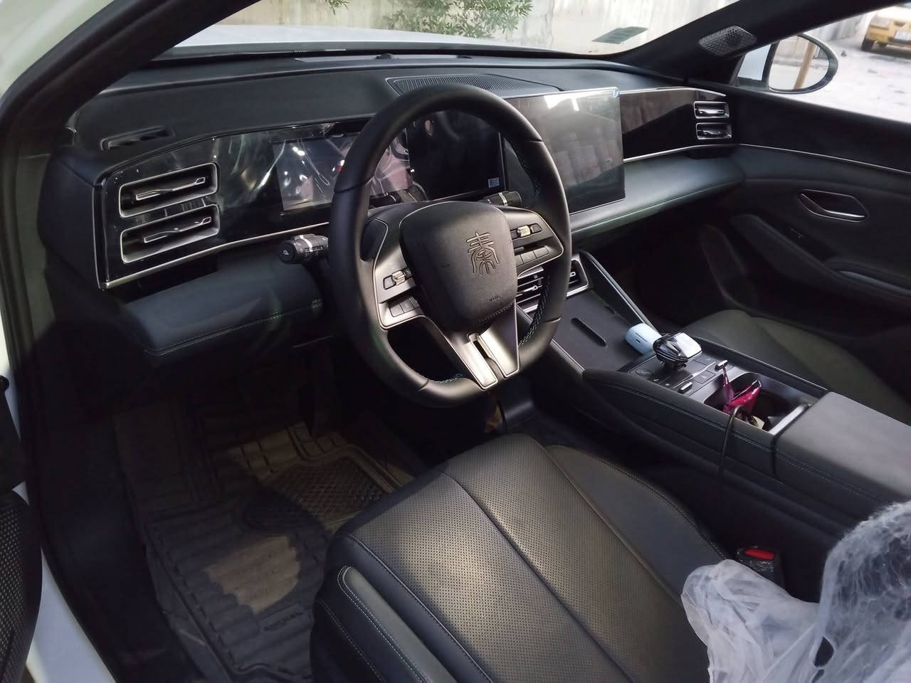 السلام عليكم بي واي دي كنيل للبيع فول مواصفات موديل 2024باسمي تحويل مباشر شراي يتصل *********** اعلى فئة مكان بغداد البياع
