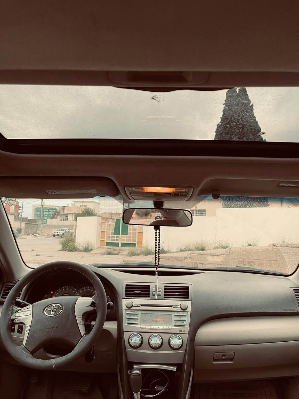 تۆیۆتا کامری glx خلیجی فول مواسەفات مۆدێل ٢٠١١. کوشن کارەبا سڵاید حاسەی پێشوو دواوە تەحدید سورعە پەردە ی دواوە پێشی کامل لید ٣ پارچەی گۆڕاوە و بۆیاخ کراوە ٢ چاملخی پێشوو دەرگایەک هیچی ناوی نەگرتووە سەوتی دیجیتاڵی تیا نیە. ٧ وەرەقە خەرامەی تیایە لە نرخەکەی ئەشکێنم سەنەوی تا ٢٠٢٧ تازەیە بە ناوی خۆمەوە تەحویل بەشەرت.
نرخ:- ١٢٥
*********** السليمانية, العراق
