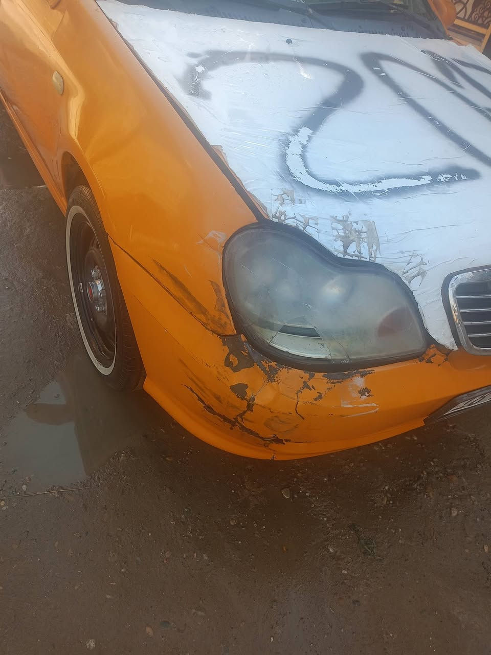 سيكي 2013 كصه حديث
هيئة غرامات صفر
محرك كورلا شديته جديد
كاربون بانزين الكتروني
السيارة يرادلها ترتيب شوي
سعر 35$
***********
***********
