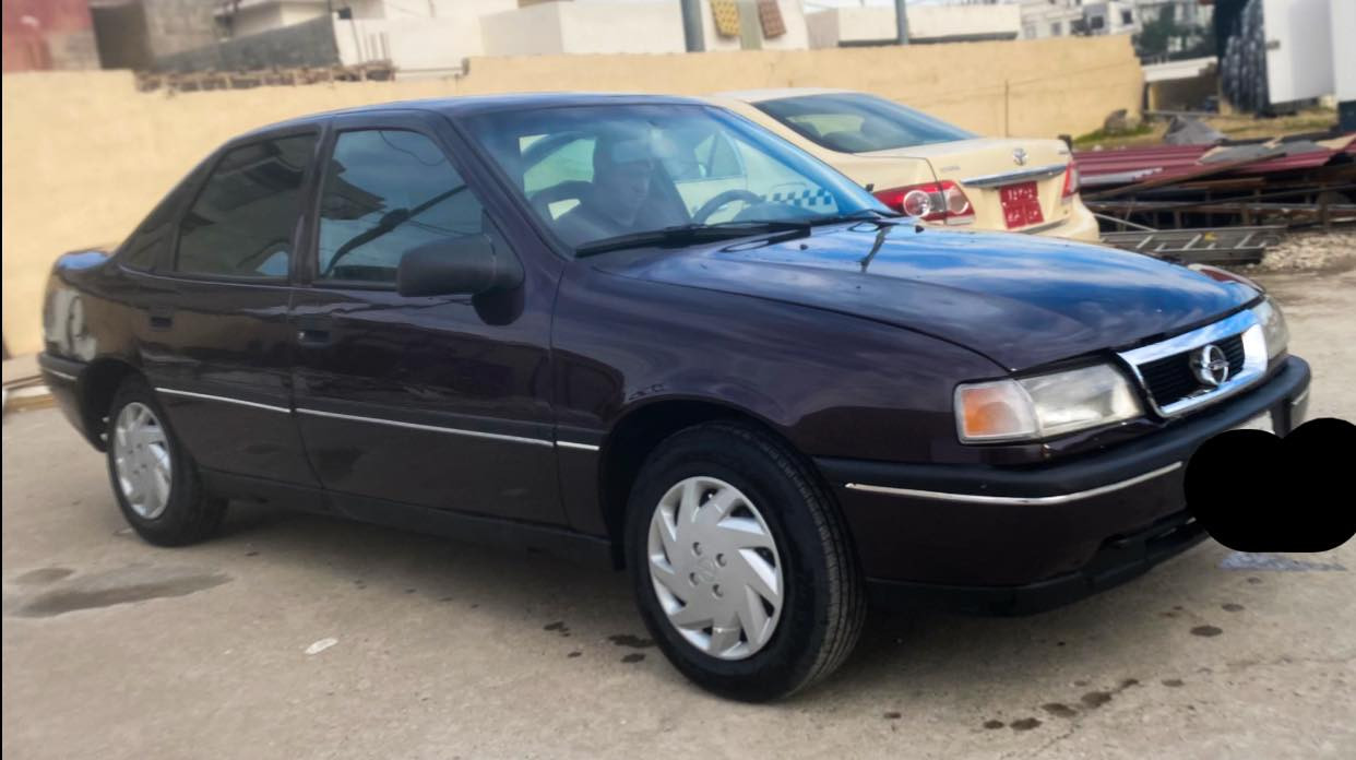 فكتره موديل 1992 حجم 20 قفل مركزي كير عادي  محرك شرط  صبغ جماليه عام معجون قطعتين فقط 
سعرها 35 ورقه للبيع فقط  ماكو مراوس لاستفسار ***********
