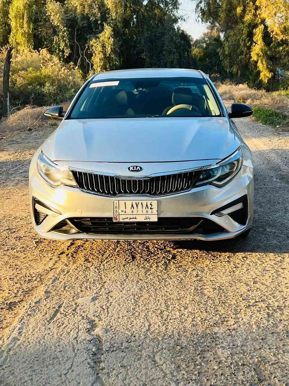 السلام عليكم
كيا اوبتما موديل 2019
أمريكي لون سلڤر
ماشيه 68 مايل 
محرك 2400 GDI ع الشركه مامفتوح ولا معلايه كازكيت 
رقم بابل تحويل مباشر 
السياره نص فول 
رادار جانبي 
حساسات 
مانع اصطدام 
كامره 360 درجه 
سايد بربك ب الرجل 
اوتو هولد 
انظمه قياده متعدده
مانع انزلاق 
نزول منحدرات
لايت زنون LED
مري شفط 
انفكيشن 

سونار مرفق ويا المنشور بيها ثلاث قطع السياره مال جناي ومناسبه بسعر النترا 10
سعرها 114 وبيها مجال للشراي 
مكان السياره بابل 
***********
واتساب موجود
