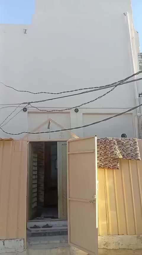 للبيع يم المطخنة.  سعر ٢٧
***********.  مساحتة ٥٥ متر بناء طابوق
