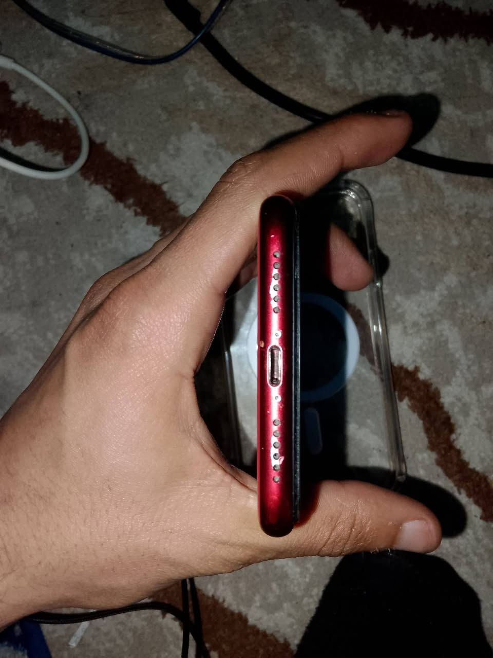 ايفون 11عادي للبيع
لون أحمر 
المسافه 128
مبدل بطاريه 74 شرط رقم واحد
بس فطر بل لمس ما يثر 
ليس ايدي شغل شرط
حيل نضيف 
سبب للبيع محتاج افلوس
السعر 275الف و بي مجال قليل الطيبين
وتساب ***********
