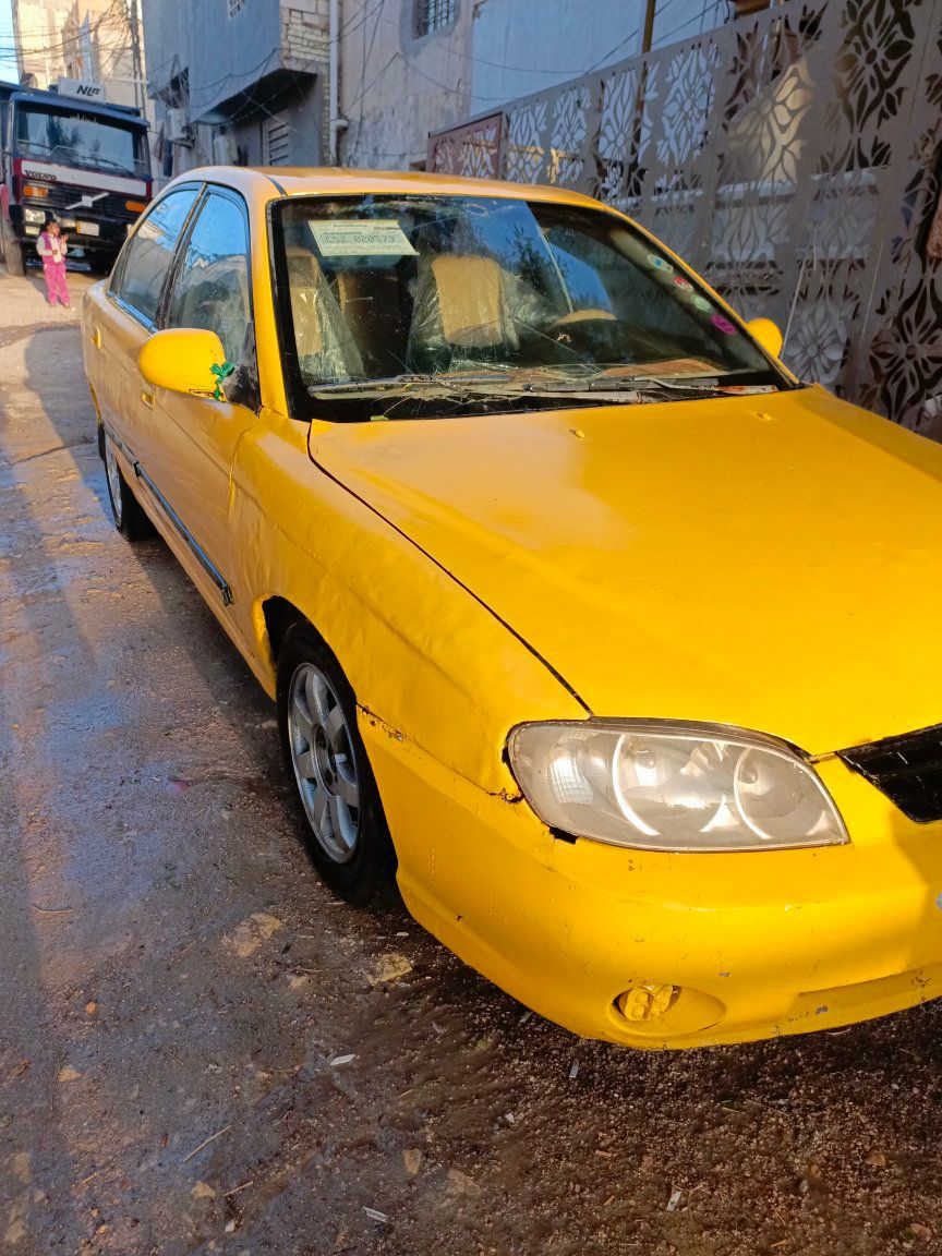 السلام عليكم سيارة اسبكترا للبيع موديل 2002 محرك مستحق يدخن كير عادي سنويه ساقطه بل2020 راعيها موجود بيها وكاله ام الباركود المكان النجف السعر 14 وبيها مجال الاتصال على الرقم ***********
