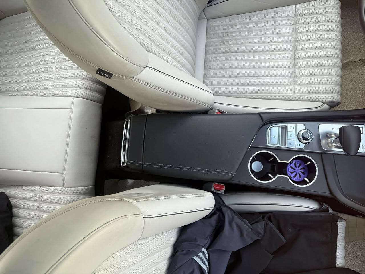 السلام عليكم
جنسسز g70 موديل 2025 محركها 2500T السيارة فول مواصفات للأخير  ماشية 9 ألف حقيقي  ضررها حالوب بدون غرق بدون حادث  ليبل واحد سعرها 240 وبيها مجال 

***********…
