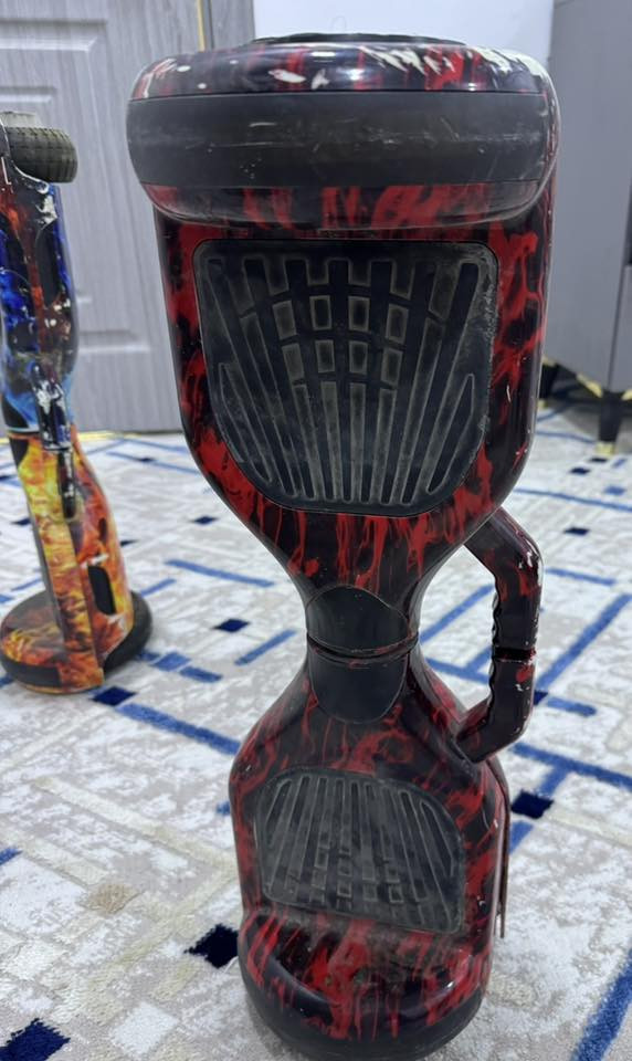 سكوترات للبيع عدد 2 شغالين كلشي مابيهم نقصهم بس بطاريات سعرهم ثنينهم 50    *********** رقم الواتساب
