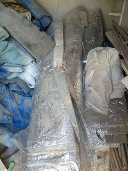 خيم ام الاقواص للبيع الطول ستة والعرض اربعة والارتفاع تقريباً مترين ونص العنوان موصل السعر325الف رقم الهاتف ***********
