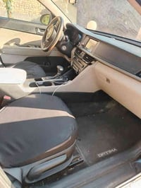 اوبتيما ١٨ وارد أمريكي ماشيه ٤٠ فقط بيها قطع صبغ شادلها منظومه بانزين ...