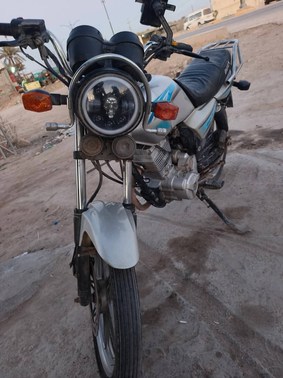 دراجه دايون عضم كلك موديل2018 كامله مكمل ما بيها نقص البكان طويريج السعر 400الف قفل للشراء التواصل عبر الرقم *********** ملاحضه ما متواجد فيس خابرني و تدلل
