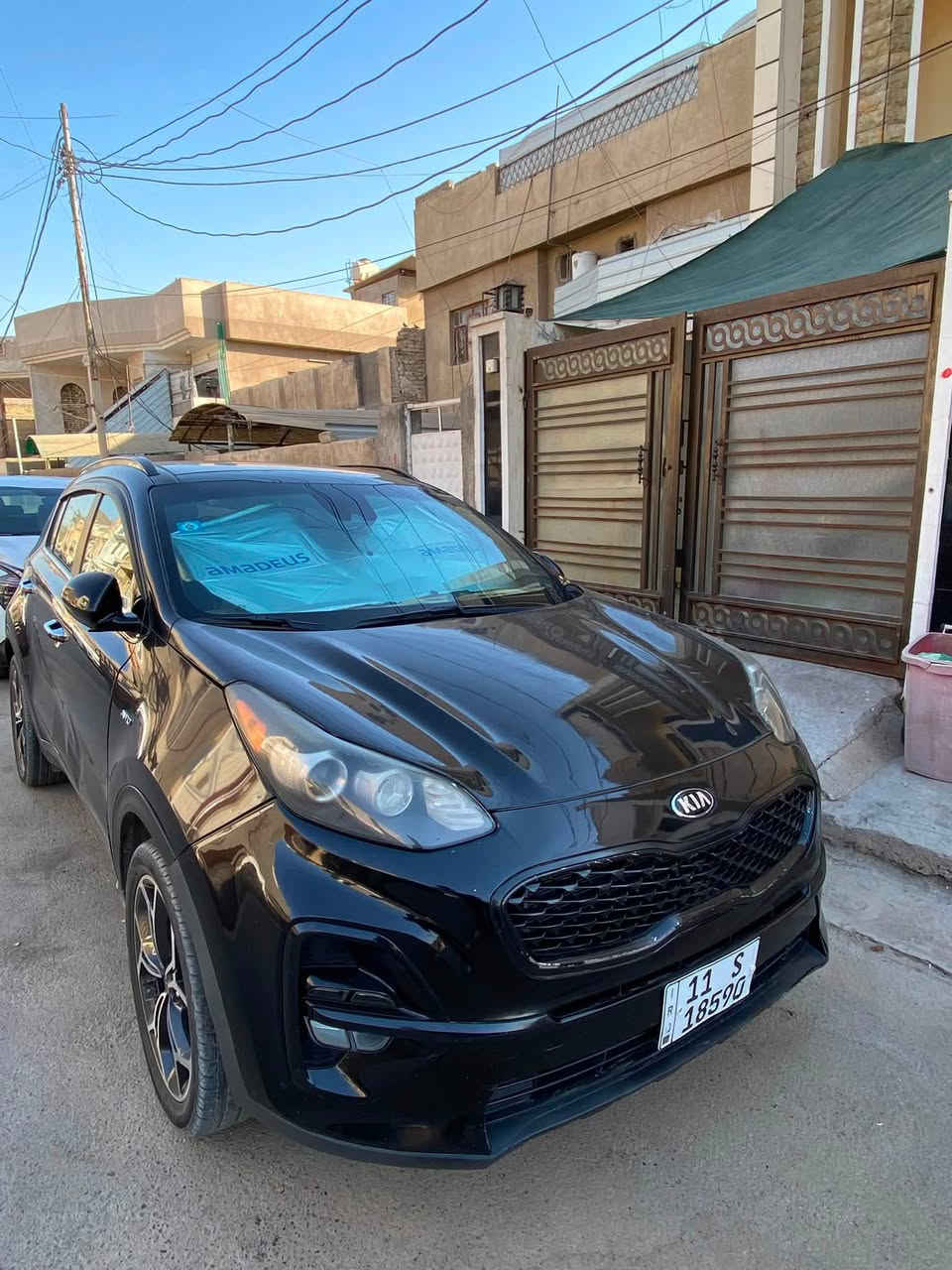 السلام عليكم
للبيع كيا سبورتج موديل ٢٠٢١ لون اسود مرقم بغداد انكليزي باسمي 
وارد امريكي فئة sx اعلى مواصفات 
بانوراما+بصمة+وصندوق كهربائي+مقاعد جلد تدفئة وتبريد+مقاعد كهرباء+شفتات بالمقود+تبريد قطعتين ومناخين منفصل..وبعد هواي ماذكرتهن
السيارة استخدام موضف يعني مامتعوبه ماشية ٤٨ ميل 
ماداخل الها غير البانزين المحسن والزيت بس عند الحسام ابدله
مكينة وكير كلش صافية السيارة وحلوة حادث امريكا جامرلغ جهة السكن+ البنيد
وانطخت طخه بسيطه باب السكن عندي وماسويتها واضحة بالصور 
١٨٥ اريدها واقدرك بشي بسيط حك جيتك ناشر كلشي اني وتجي تفحص وتشوف 
السيارة موجودة بالدورة بشارع ٦٠

مامتواجد عالفيس هذا رقمي بي واتساب ***********
اسف عالاطالة اخوان 
واللي مايعجبه المنشور يذكر الله 🤍
