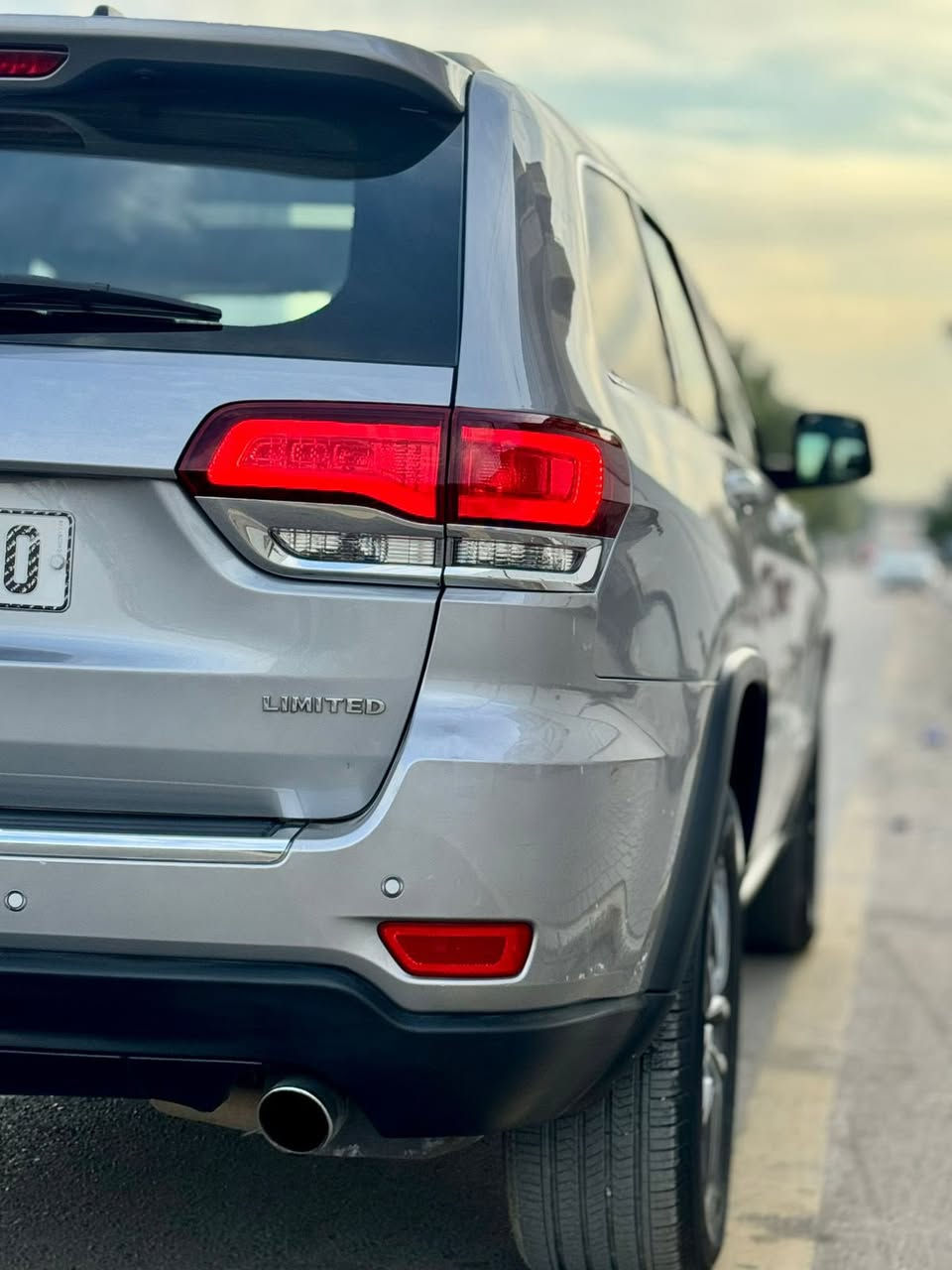 جيب موديل 2020

حادثهة جاملغ وبنيد كلش خفيف 

كير مكينة كفالة ممفتوح

اللون / اسلفر

العداد / 64 ميل قابل للزيادة 

المواصفات :———

بانورما فول

رادار امامي بالدعامية

رادار جانبي / يمين & يسار 

كشنات تدفئة

شفتات استيرن 

بريك اوتو 

كشنات جلد & شاموه

ستيرن تحكمات فول & تدفئة ستيرن

نظام البانزين / Eco & Sport

بصمة تشغيل عن بعد

شاشة كبيرة متحركة 

مداخل / AUX & USP

المحرك / 3600 

الصندق كهربائي 

حساس خلفي 

مكاني بغداد البياع بسمي

سعر 210 بية مجال الاستفسار ***********
