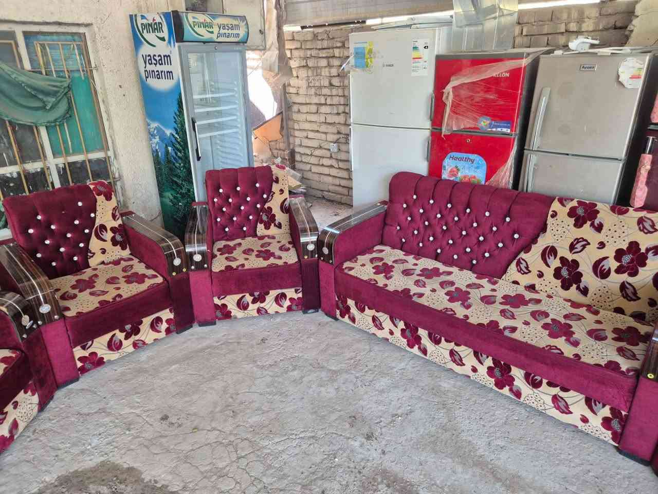 تخم عشر مقاعد نضيف كلش تسكام بلوك اسود اخو الجديد السعر 290العنوان الحمزة الغربي الحي العسكري الاستفسار ***********
