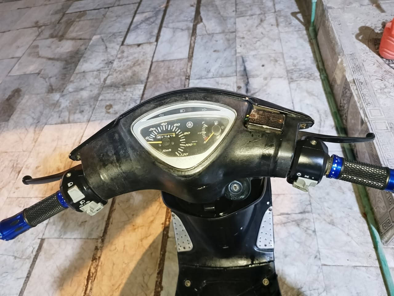 دراجه ماكس عدله البيع 
دراجه جاهزه من كلشي 
مكينه ما مفتوحة سلف وهندر 
كهربائيات كله شغاله 
دبلات رياضي ويل كب رياضي 
عنوان بصره حمدان قرب المستوصف 
سعر 850
***********
