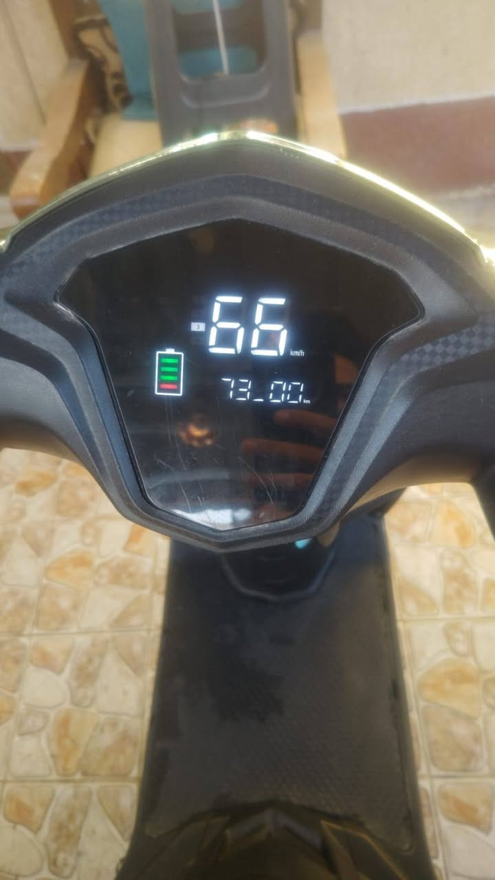 دراجه شحن سكنس جديده مستخدمه شهر ملف 2000 سرعتها 65 ودراجه نضيفه مثل ما واضحه عندك للاستفسار *********** بغداد, العراق

