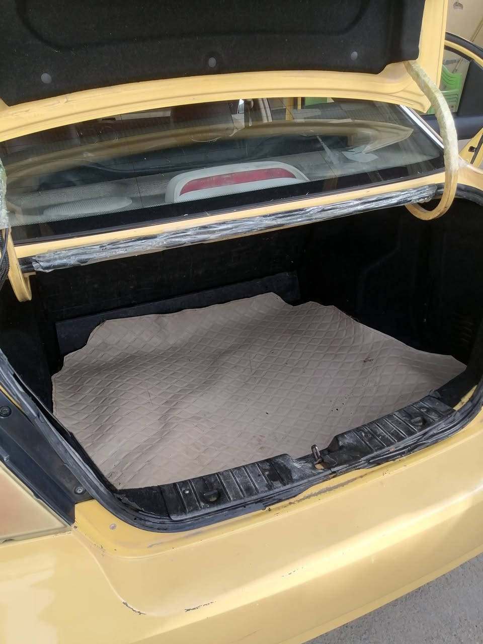 السلام عليكم سيارة افيو للبيع موديل 2010 رقم نجف سنوية لحد 2030 للاستفسار الاتصال على ***********
