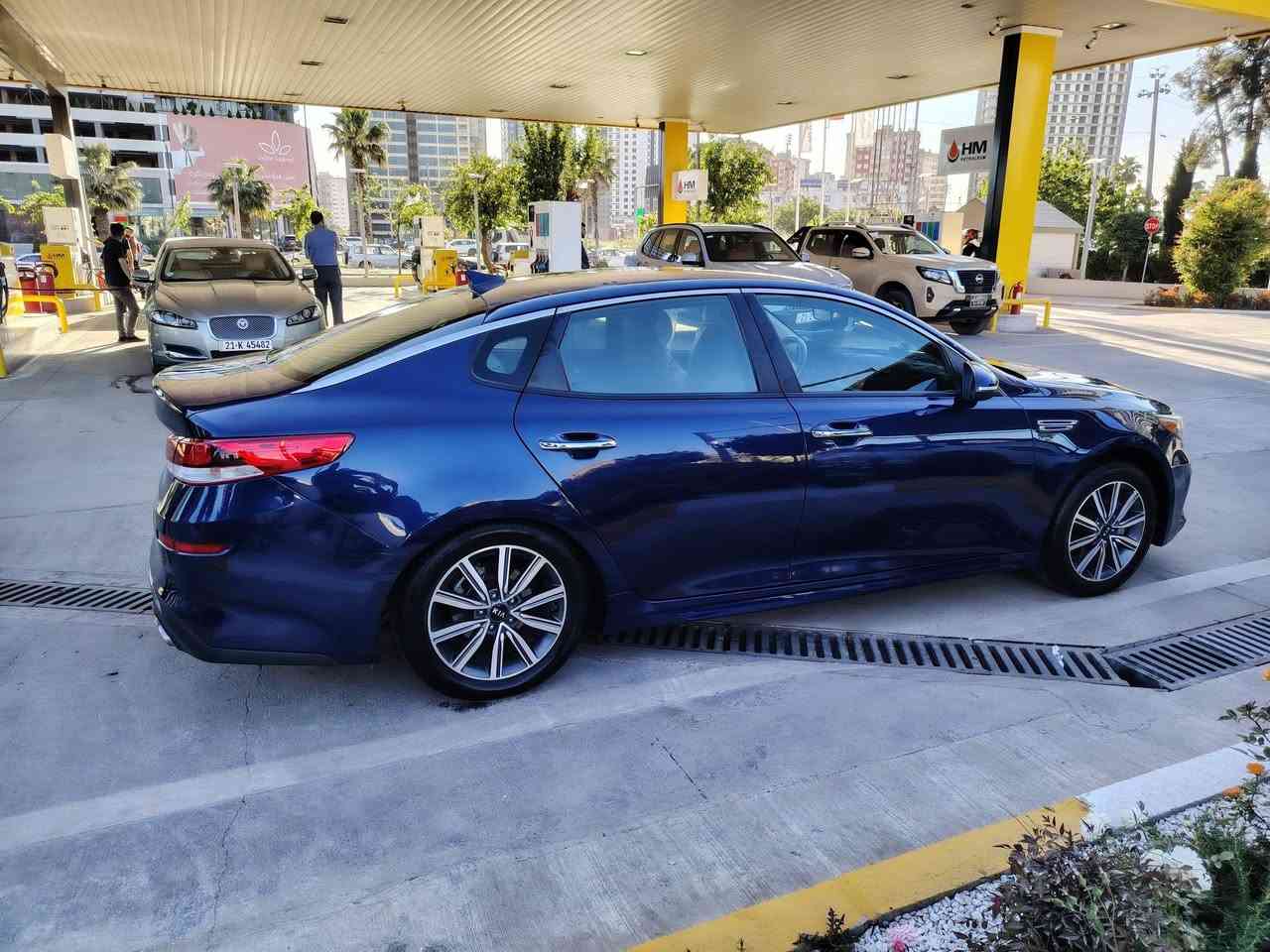 كيا اوبتما LX ٢٠١٩ امريكي حادث باب خلفي الايمن
ومبدل بدون ايرباك 
سيارة جديدة  
 اي نقص مابيه
مراوس فورتي او النترا موديل 2021وفوك 
(بانزين محسن ودهن يورل اضبط نوعيه)
استخدام شخصي
رقم بغداد مشروع وطني سنوية ب اسمي ( صور حادث بالمنشور سونارموجود )
المواصفات :-
١- شاشة كبيرة 
٢- رادارات جانبي وامامي 
٣- فول تحكم ستيرن 
٤- كامرة + حساسات 
٥- ماشية 56 الف 
٦- محرك ٢٤٠٠ GDi 
محرك وكير مكفولا برغي ممفتوح بيها 
٧- ويل ١٩ + تخم تاير جديد 
٨-تحدي مسار
٩-بجم كبس 
١٠-‏‎‏ ✅ثلاث انظمه قياده 
‏‎‏ (ECO_normal _sport) 
11 إشاير بلمرايه
12حساسات خلفي
13 شرط السياره على وضع الشركة حته الكتلوك موجود بيها 
14البطاين كلها موجوده الي من جوها 
15كير 6نمر
16داخل اسود 
عنواني بغداد الدوره 
السعر 138 ورقة


**إذا كنت صاحب هذا الإعلان وتريد حذفه لأي سبب، رجاءا أرسل رسالة إلى الدعم الفني**