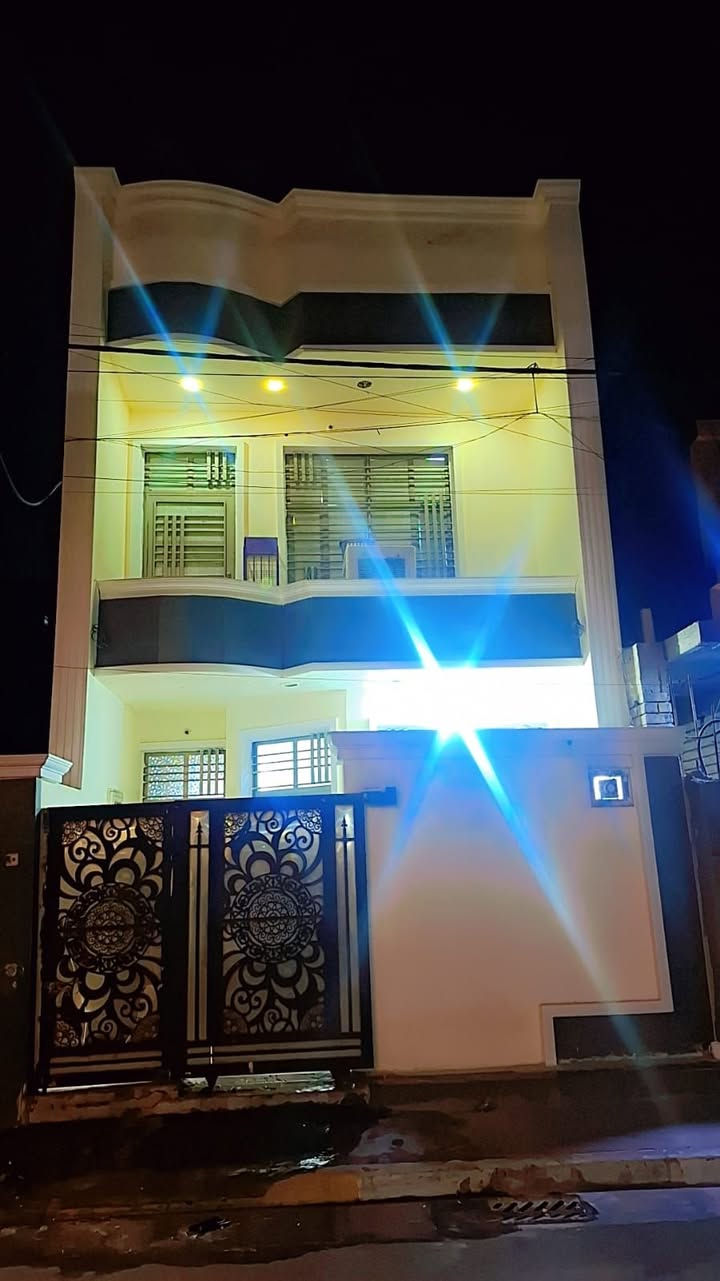 بيت للبيع مساحه م100 نزال 20واجها 5 طابقين ونص خمس غراف نوم و ملحقاتة المكان الغزالية الهياكل مقابل جامع ذلجلال ولكرام الاستفسار اتصل ***********
