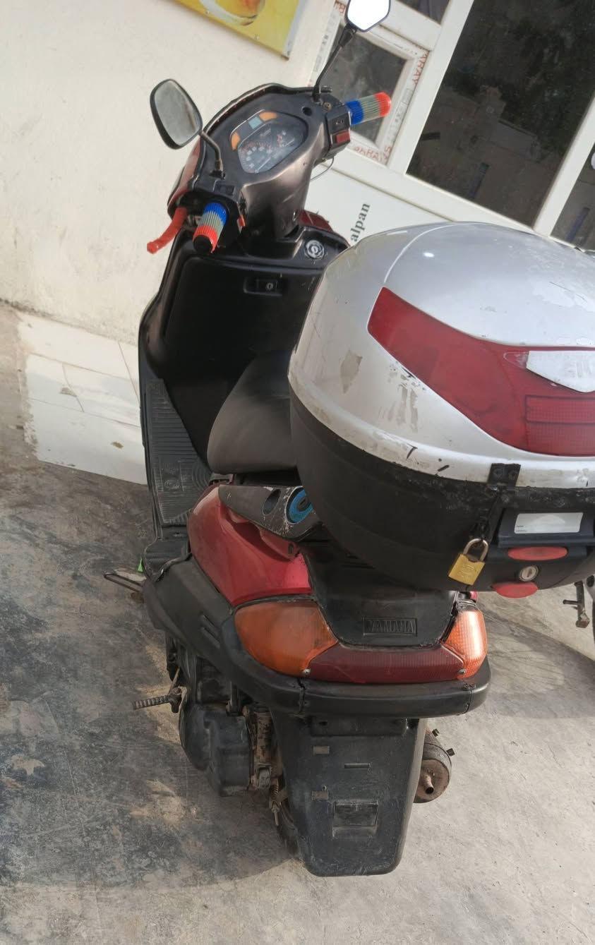 السلام عليكم للبيع فراشة فضائي دراجة حلوه ونظيفة ب٣٥٠ وبيها مجال ***********
