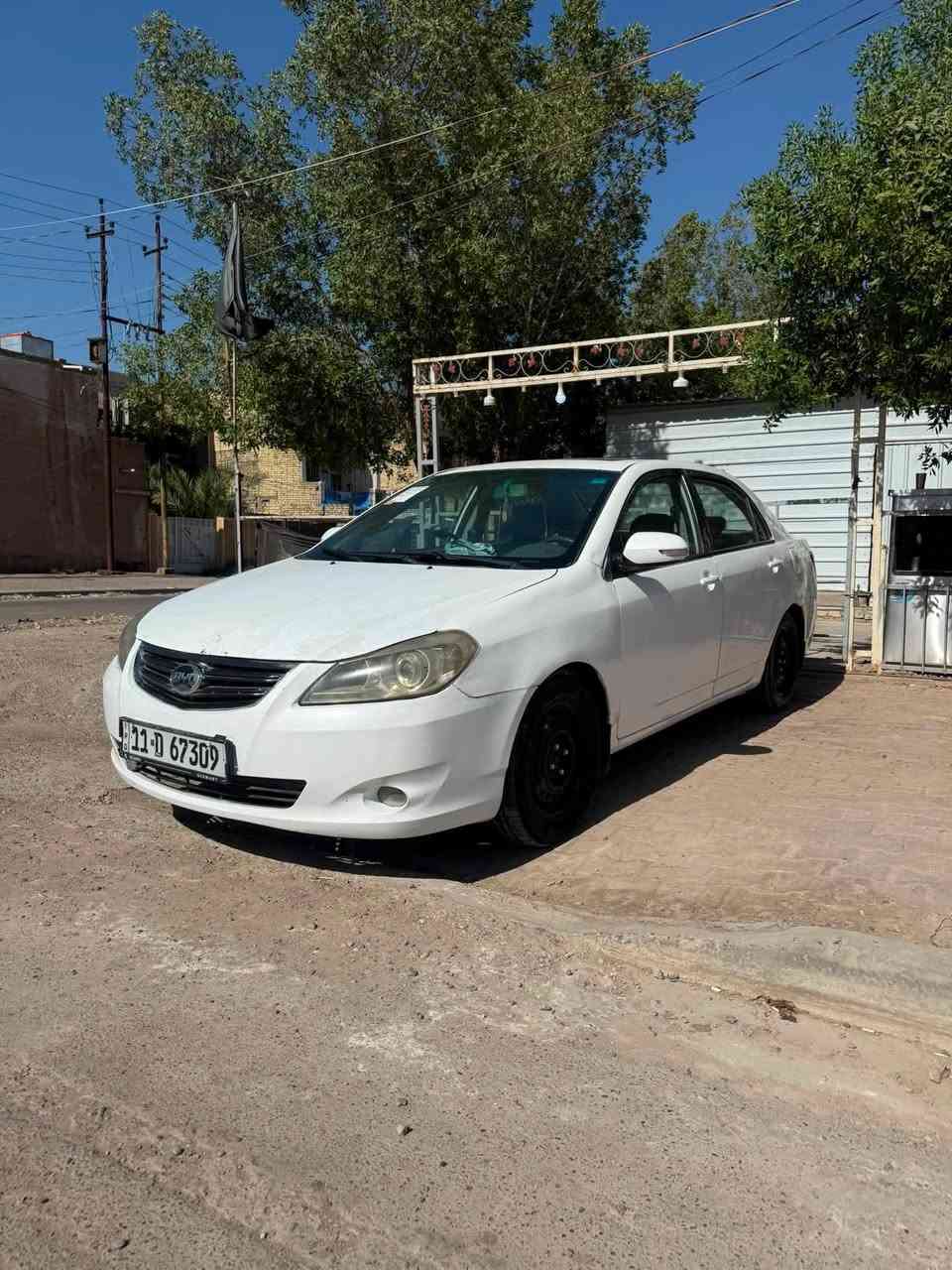 السلام عليكم بي وايدي G3 2013 كفاله عامه ماعده جاملغ لمامي بيه صبغ فقط اثر شخوط وصبغته بدون قطرت معجون باقي سياره مكفول كير ومكينه جدد واتو كير جديد صدر امامي خلفي جديد تخم تاير جديد شاشه كامره داور سياره ربع واحد ماتصرف عليها لين جاهزه من كل نواحي رقم بغداد نكليزي تحويل ثاني يوم سياره مكفوله من ضربه ومن صبغ ومن تبديل ماعده جاملغ باقي سياره كله مكفول جارد بيه قليل وشوف لعين كله واضح ماشيه 160 حقيقي سعر 53 وبيه مجال مكاني بغداد 
***********
