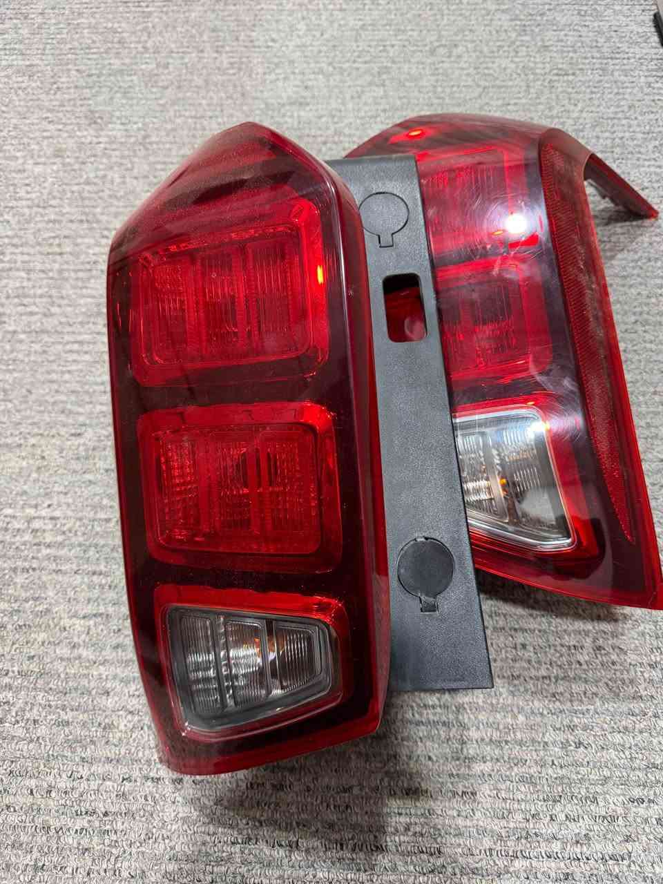 ‏أصلي￼ على وضع الشركة ما بي شخطه نضيف جداً 
الرقم ؛ ***********
الرقم ؛ *********** موصل, نينوى
