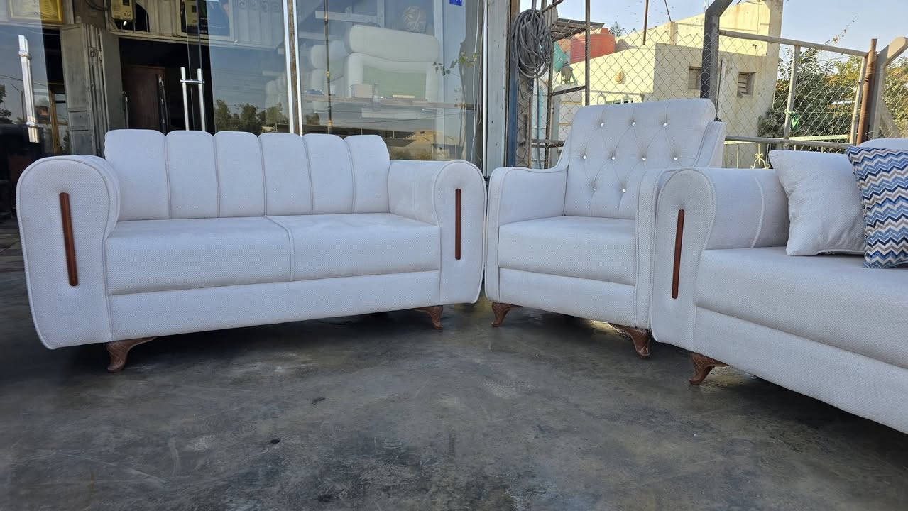 بسم الله الرحمن الرحيم
عمل جميع انواع التخامه ولدواوين حسب الطلب 🥰
شغل درجه اولى 💯 💯 
بلوك اسود كله شرط 💥
خشب جام روسي اشتغل لوحه ع عرظهه ما اشرحهه للوحه 💢
سفنج هاي الكستره افظل من مميز اول الف مره 💫
قماش كله تركي بخامه ممتازة جميع الأوان متوفره 🥳
     قبل ما ادوشم تجي اشوف لهيكل اذا مو نفس لمواصفات لشغل يرفظ يعني تشتغل وته مرتاح يمي😊
   يوجد تبديل المستعمل بل جديد 💥 
العنوان حله ابو خستاوي طريق ياحسين 
الفرع الأول عمود٥٩ 💢 
الفرع الثاني عمود ٧٢معمل ومعرض باب الحوائج ***********واتساب
