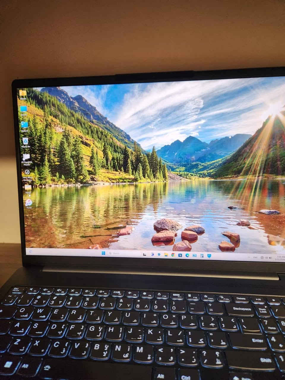 Model: Lenovo IdeaPad 5i Pro
CPU: Intel Core i7-11370H, 11th Generation (High-Performance H-Series)

RAM: 16GB DDR4 3200MHz

Storage: 1TB NVMe SSD (Samsung)

Graphics (GPU): Dedicated NVIDIA GeForce MX450 2GB + Integrated Intel Iris Xe Graphics

Display: 16" 2K (2560×1600) Resolution, 120Hz Refresh Rate


**إذا كنت صاحب هذا الإعلان وتريد حذفه لأي سبب، رجاءا أرسل رسالة إلى الدعم الفني**