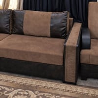 قنفات ٨ مقاعد • جلد • المنصور