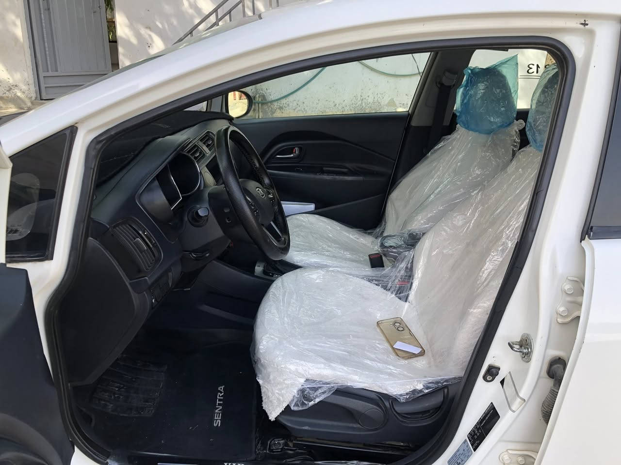 كيا ريؤ(kia Rio)مالي دؤست زؤر پاك
بؤياغي نية 
موديل ٢٠١٣

بةشةرتي هةموو شتيك

١١٥ هةزار رؤشتوة

سةنةوي تا ٢٠٢٩تازةية رقم سليماني

مةكينة گةورةية يةك دينار مسروفي نية

نرخي ١٠٢گةلاو مةعمةلة

***********
