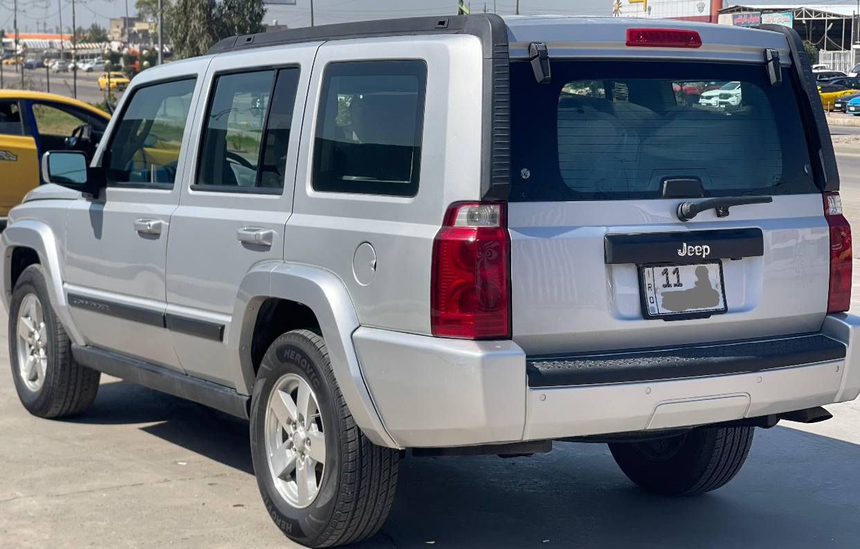 للبيع جيب كوماندر 2007 وارد امريكي كلين كفاله ضربه بيها نص جاملغ خلفي  يم قبق البانزين بدون ضربه محرك 6 سلندر 3700 مكينه كير جاهازات تبريد ثلج 3 قطع 7 راكب شاشه اعطال كشن كهرباء تو ويل حساسات اصطفاف كامره شاشه جبيره رقم بغداد دولي للاستفسار *********** السعر 105 وبيها مجال بسيط مكانها بغداد شارع فلسطين بغداد, العراق
