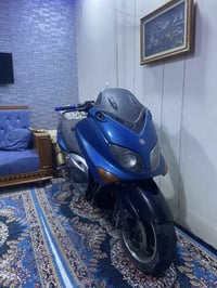 تاج تيماكس موديل٢٠٠٨ ادراجه كلها كامله او كهربائيات شغاله بس ادراجه طا...