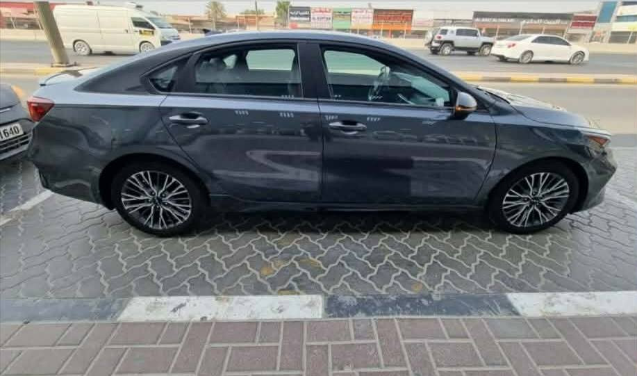 سلام عليكم فورتي موديل 23 فول مواصفات
عدا الفتحه والكشنات الكهربائيه
سياره رقم أربيل باسمي
السعر 160 وبيه مجال
المكان الغزاليه ***********
