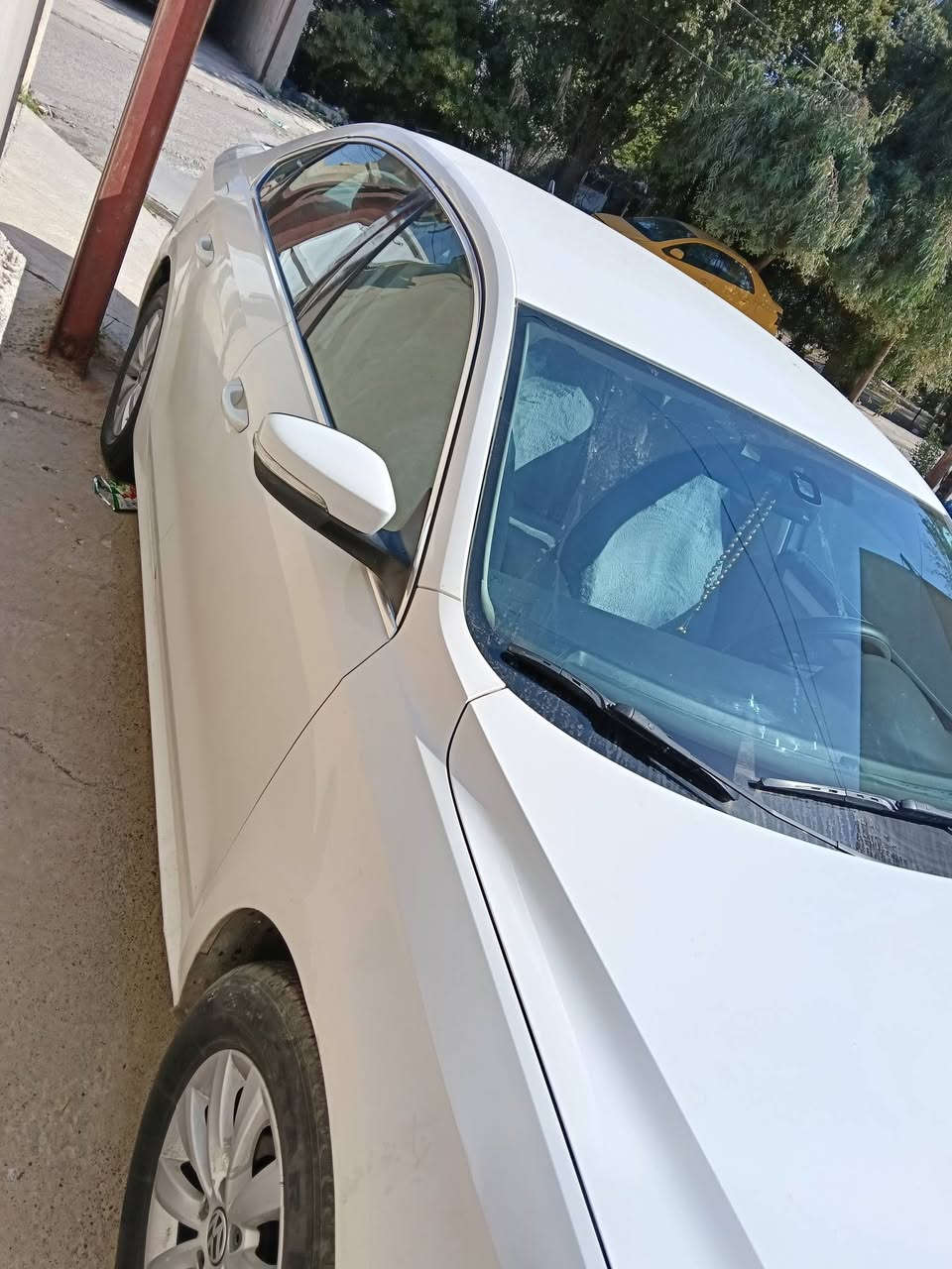 باصات موديل 2014
5سلندر 

السياره بيها تصفيات اثر شخوط بدون ضربه 

المواصفات 

تثبيت سرعه 

شاشه بلاديه +كامره خلفي 

كهربايات كلها شغال 

سياره مانقصها برغي 

اربع مواصفات 

رقم اربيل شرط التحويل 

السعر // 130 ورقه 
وبيها مجال حك الجيه 
مكان السياره كركوك حي الواسطي 

رقم الموبايل ***********
