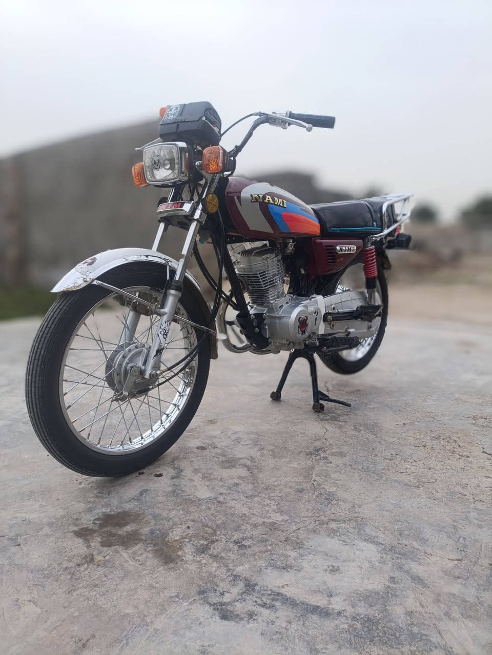 سلام عليكم نامه امتياز للبيع 3 احرف انضف من الصور مكفوله كفاله عامه اوراق كامله شلعه ومعدل فول مكان التاجي منشأ نصر السعر 650 وبيهه مجال بصيط ***********
