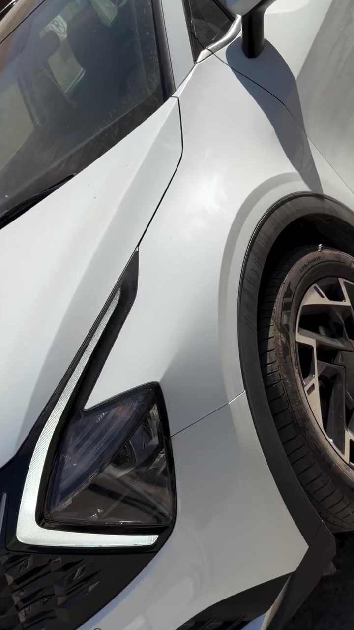 للبيع | كيا سبورتج 2025 خليجي – فول مواصفات

🚗 كيا سبورتج موديل 2025 (خليجي)
✔️ كفالة عامة
✔️ ماشية 15 ألف كم فقط
✔️ رقم اربيل 
✔️ الموقع: بغداد / السيدية 
✔️ بعدها بنايلون الشركة

المواصفات:

* سقف بانوراما
* نظام النقطة العمياء
* مقاعد أمامية كهربائية
* جنطة كهربائية
* إضاءة داخلية (Ambient Light)
* شحن لاسلكي
* تدفئة للمقاعد الأمامية والمقود
* حساسات أمامية وخلفية
* كاميرا خلفية
* أنظمة قيادة متعددة
* نظام Auto Hold
* بالإضافة إلى مواصفات أخرى عديدة.

💰 السعر: 232 ورقة 

📍 الموقع: بغداد / السيدية 

📞 للاستفسار:
***********

ا
