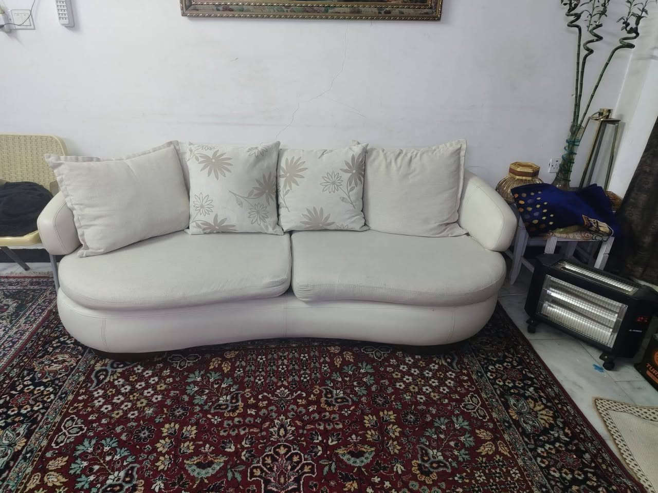 ديوان تركي ٩ مقاعد نظيف بدون ضرر السعر ٤٢٥ المكان الدوره للتواصل عله الرقم
***********
