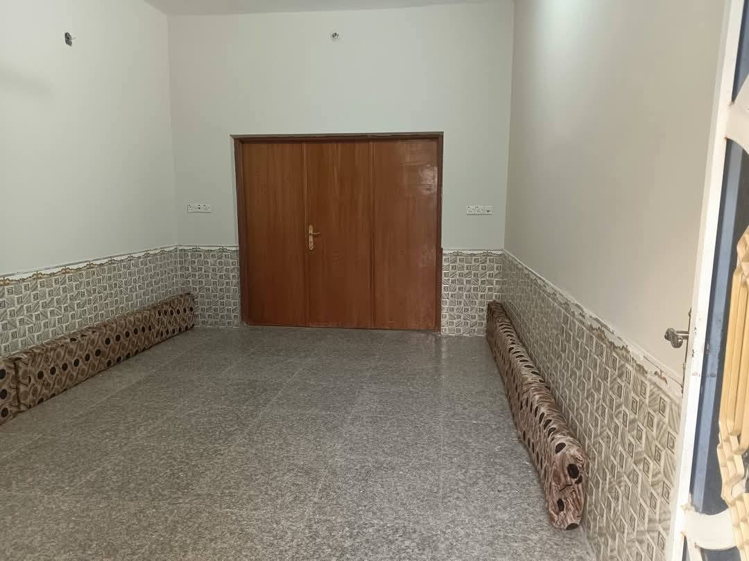 بيت 220م للبيع
بشارع العلروبة خلف شارع ابراهيم الخليل 
 للاستفسار ***********
