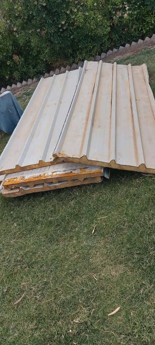سندويج بنر للبيع عدد ٥ طول ٢٩٠ للتواصل خاص او رقم ***********

